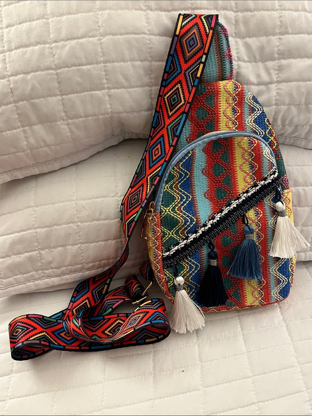 NWOT Unbranded Super Boho Multicolor Woven Tassel Sling Bag w/Colorful Designs